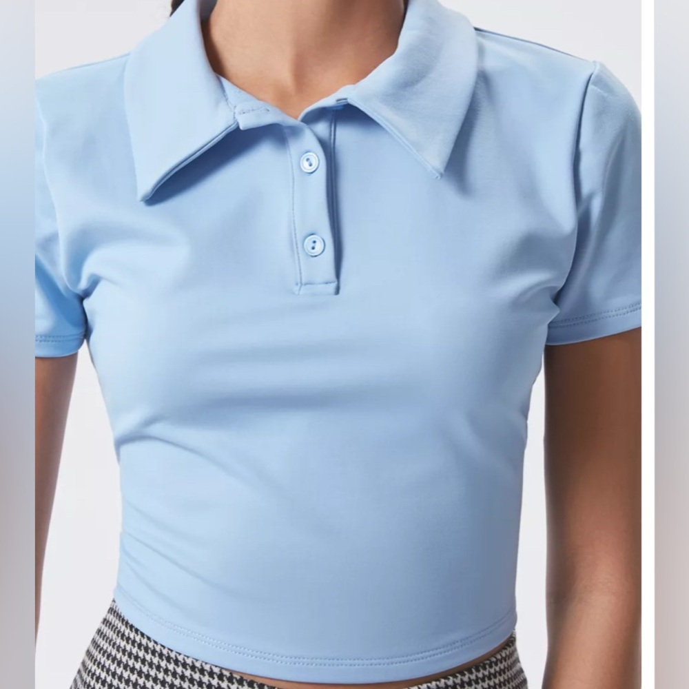 Urban Renewal Remnants Fitted Polo Shirt
blue 1/4 button SM vintage outfitters
